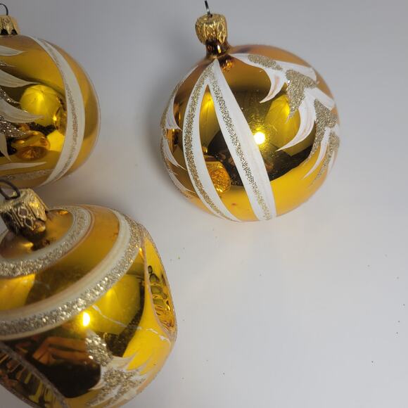 3PC Vintage West Germany Indent Gold Christmas Tree Ornament Set - Picture 4 of 6